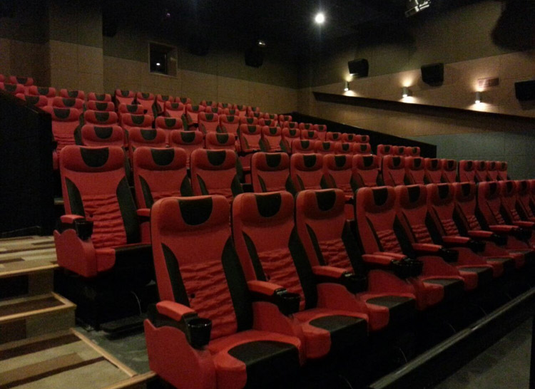 成都卓信智诚科技4d电影院专用动感座椅.jpg